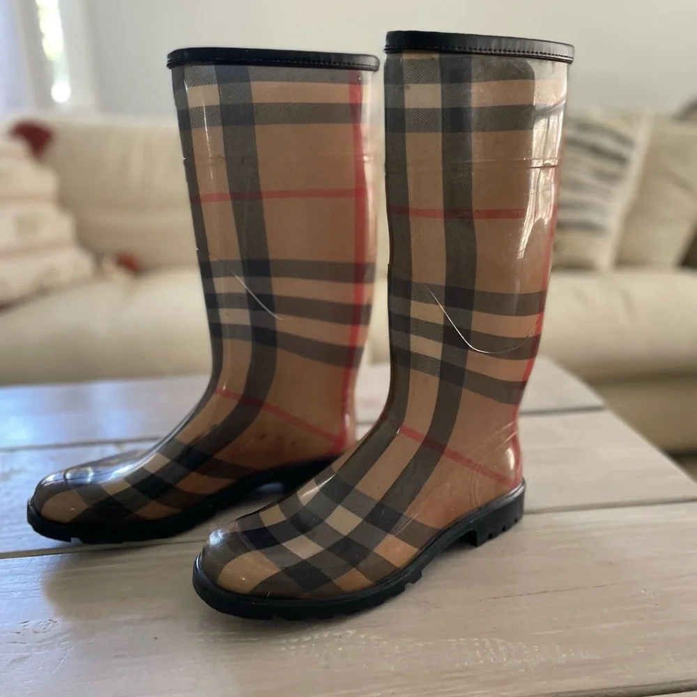 Burberry Rainboots. Only worn a few times. - Picture 1 of 6